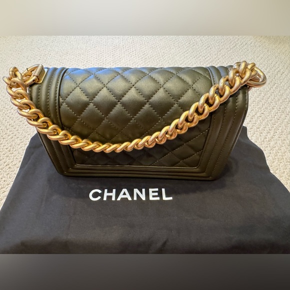 NWT 22K Chanel Small Boy Bag Kaki - Matte Gold Hardware - Picture 5 of 15